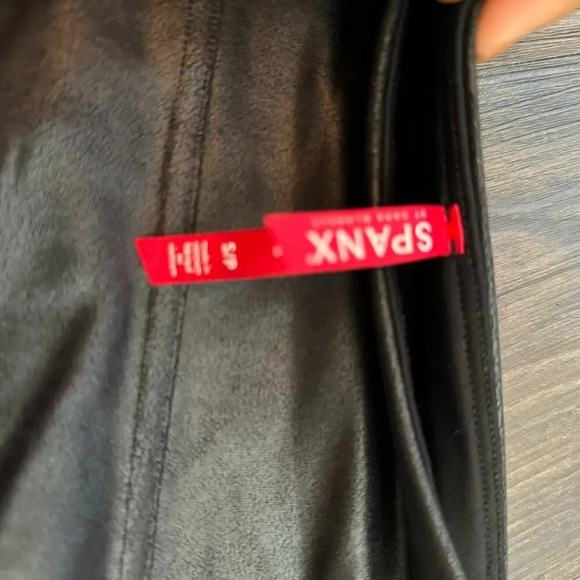 Spanx Women's Faux Leather Leggings Size Small Black Cropped Tummy Control - Picture 3 of 6